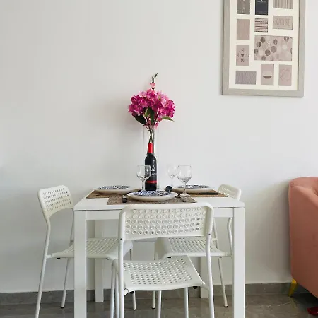 Apartment Pink Flamingo 1-br In *