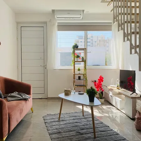דירה Pink Flamingo 1-br In