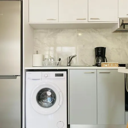 Pink Flamingo 1-br In Appartement Larnaca