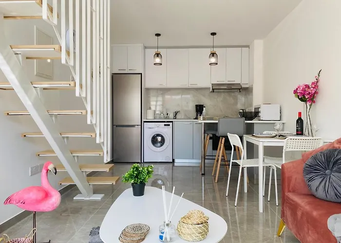 Pink Flamingo 1-br In Apartmán Larnaca